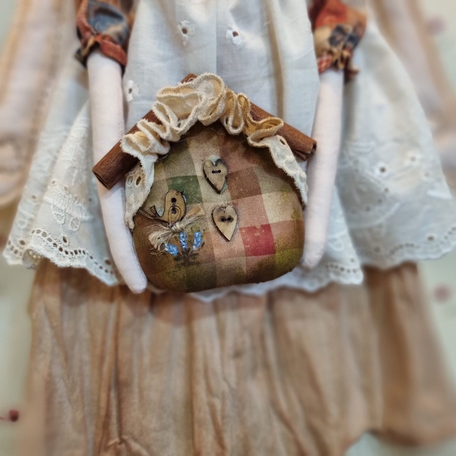 03/05 – Boneca Valentina (Lilian Rossato) - Imagem 4