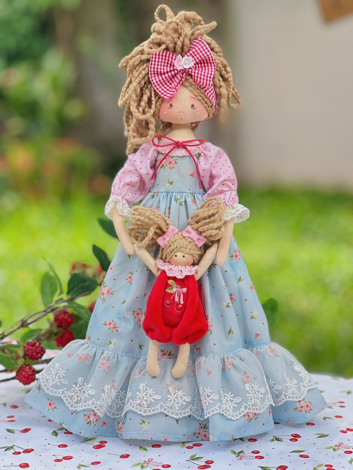 BONECA CECÍLIA & FILHINHA (DAY E CAROL CARLSON)