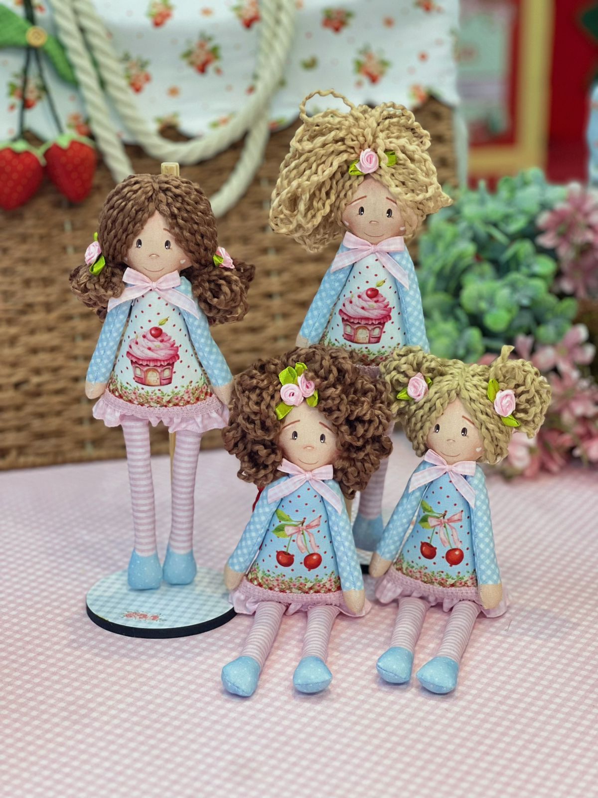 25/04 - WORKSHOP DE CABELOS DE BONECA (ATELIER CORAÇÃO DE PANO) - TURMA TARDE